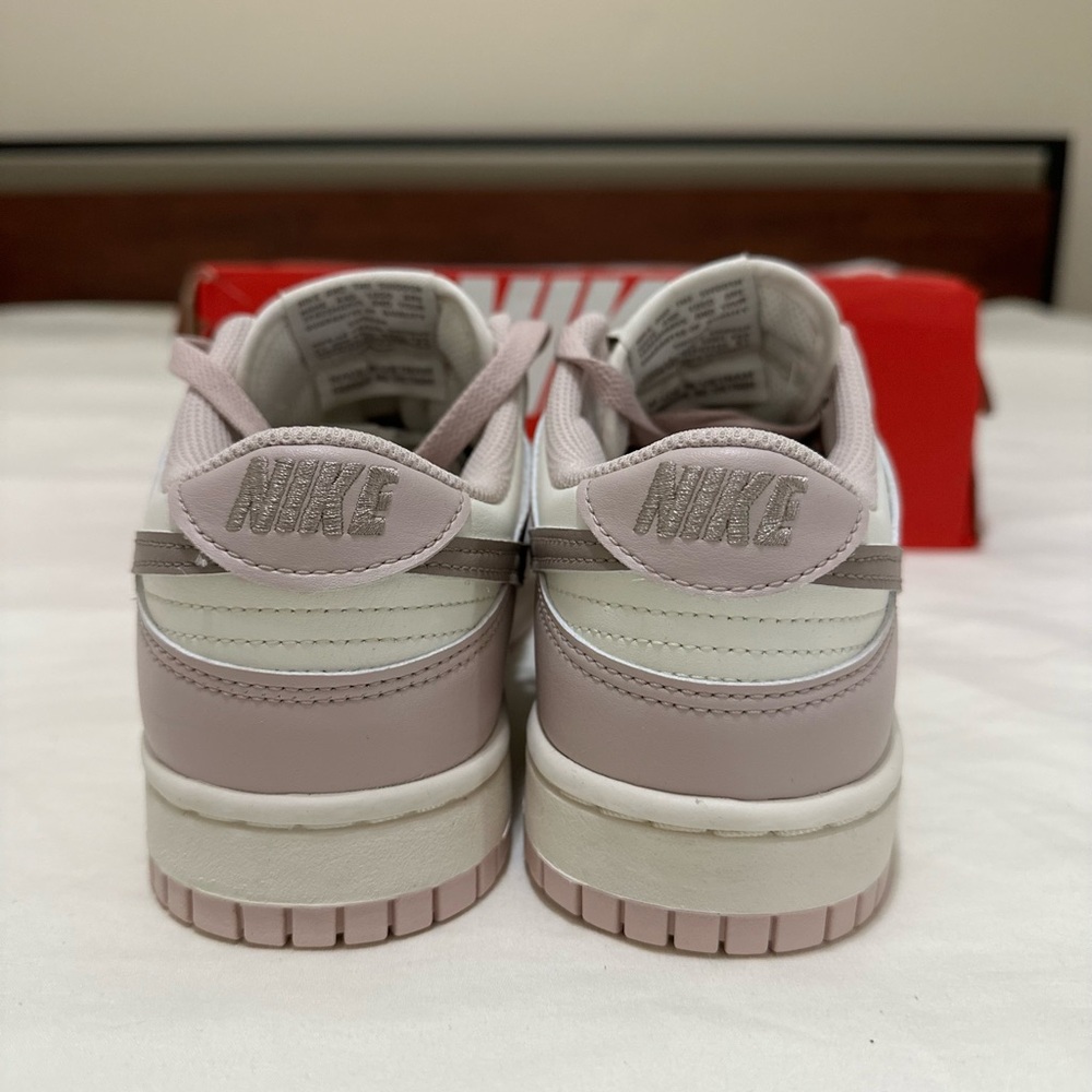 NIKE
WOMEN'S DUNK LOW - SILT RED/MALT/PALE IVORY - Picture 4 of 6
